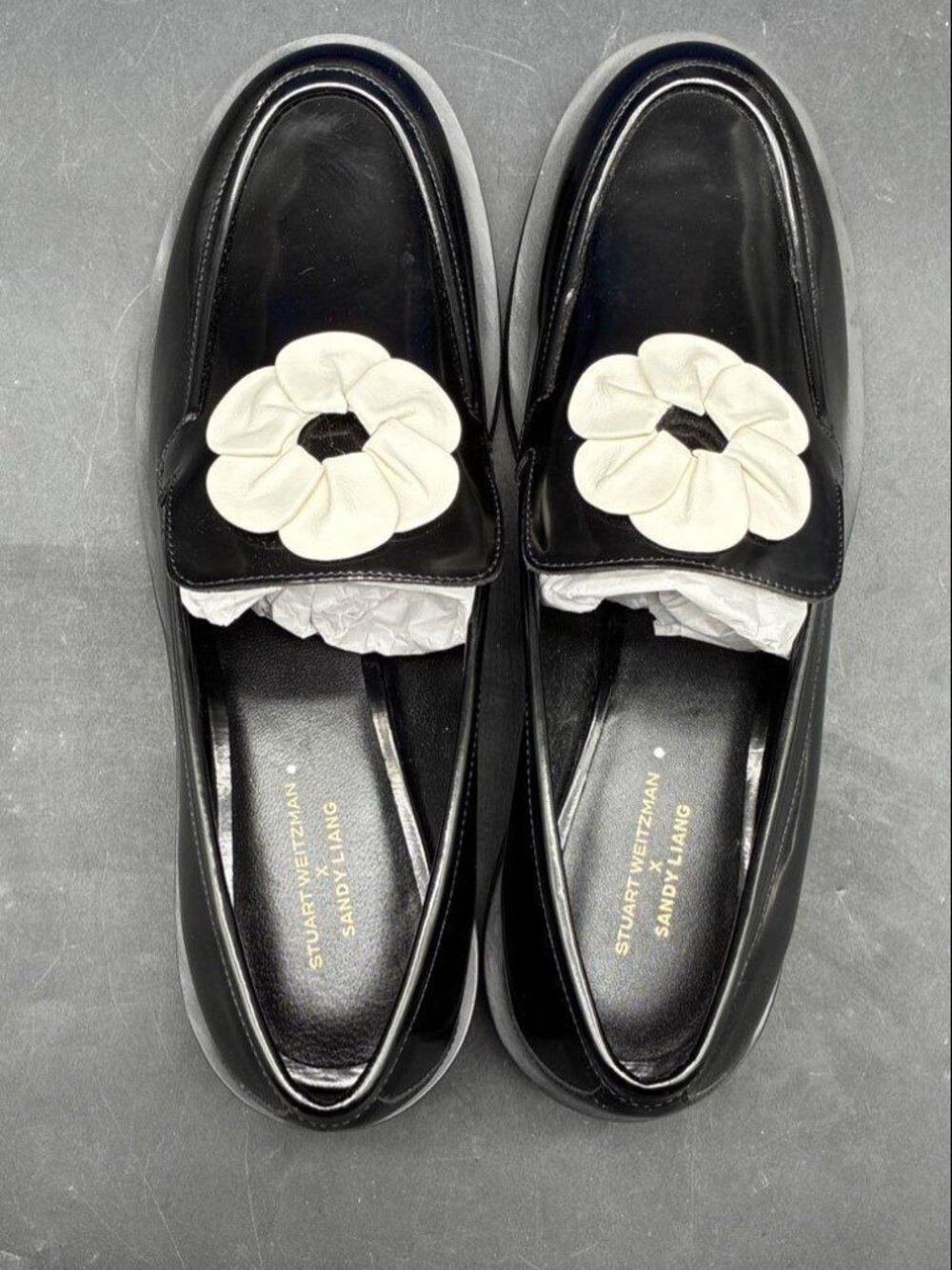 STUART WEITZMAN x SANDY LIANG BLACK & CREAM LEATHER LOAFERS - NEW - SIZE 10.5 - Picture 6 of 8